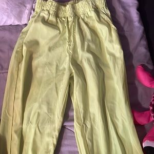 Neon green show stopper